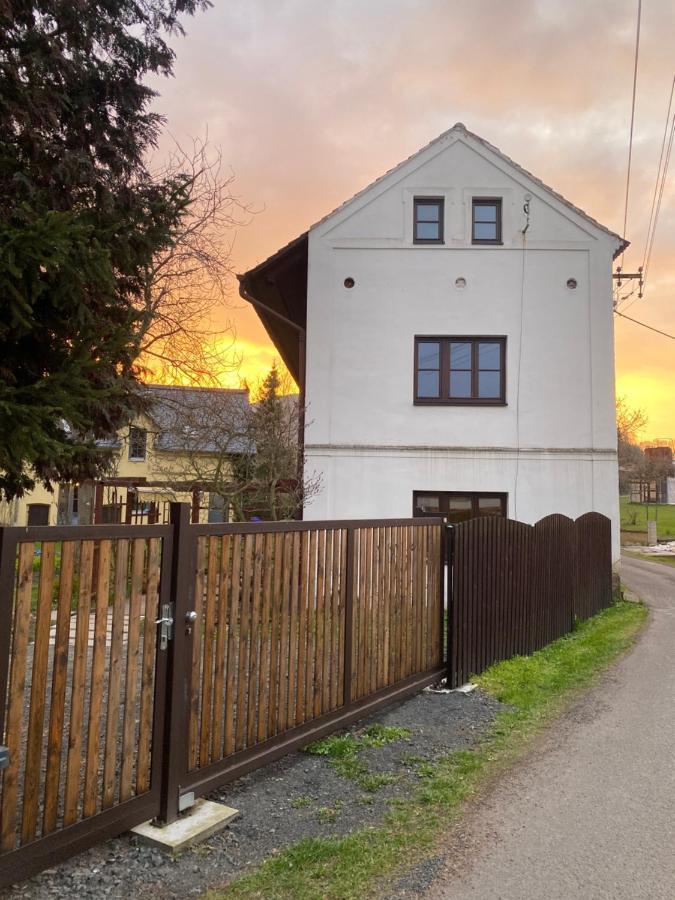 Pokoje V Chalupe Pod Milesovkou Velemin Eksteriør bilde